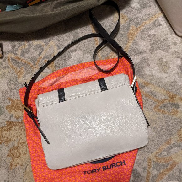 Tory Burch Steffi Crossbody Leather Bag Fossil - Picture 4 of 9